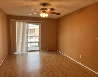 8542 10th Street N - Photo Thumbnail 4