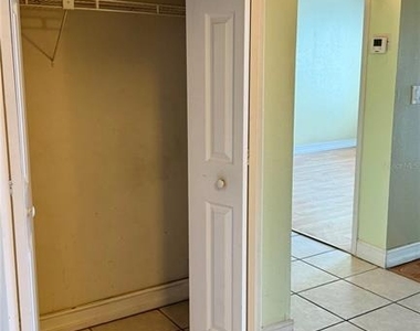 2830 Somerset Park Drive - Photo Thumbnail 11