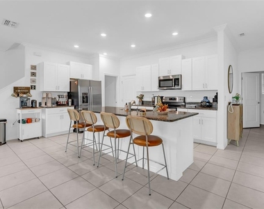 8866 Gallantree Place - Photo Thumbnail 4