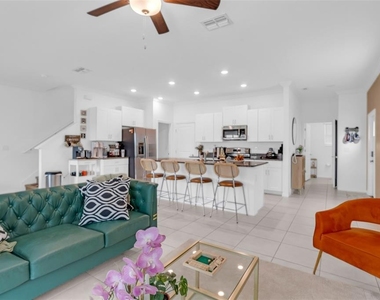 8866 Gallantree Place - Photo Thumbnail 11