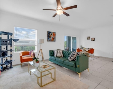8866 Gallantree Place - Photo Thumbnail 10