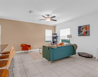 8866 Gallantree Place - Photo Thumbnail 9