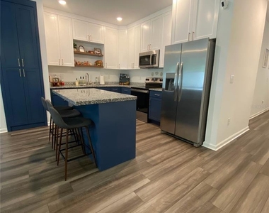 4412 Banjo Lake Road - Photo Thumbnail 3