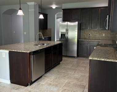 2319 Nesslewood Dr - Photo Thumbnail 3