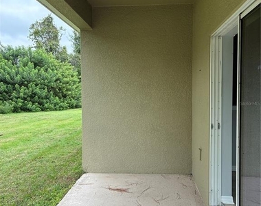 2319 Nesslewood Dr - Photo Thumbnail 35