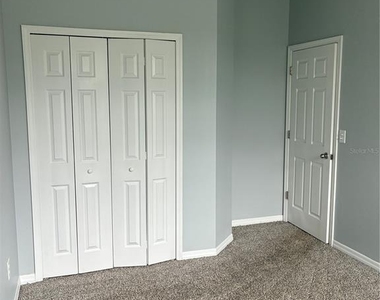 2319 Nesslewood Dr - Photo Thumbnail 9