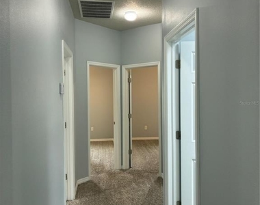 2319 Nesslewood Dr - Photo Thumbnail 16