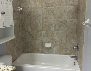 2319 Nesslewood Dr - Photo Thumbnail 11