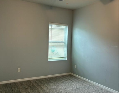 2319 Nesslewood Dr - Photo Thumbnail 21