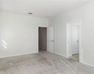 263 Bella Prestwick Blvd - Photo Thumbnail 13