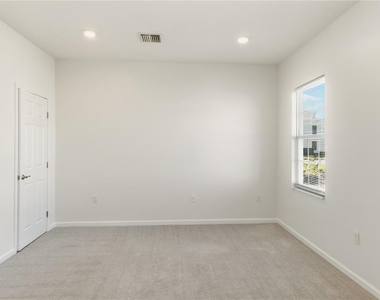 263 Bella Prestwick Blvd - Photo Thumbnail 10