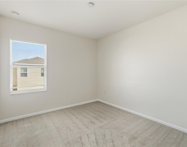 263 Bella Prestwick Blvd - Photo Thumbnail 21