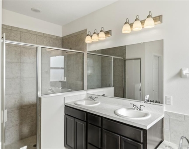 263 Bella Prestwick Blvd - Photo Thumbnail 14