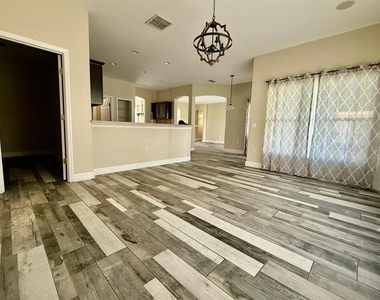 3180 Winding Trail - Photo Thumbnail 14