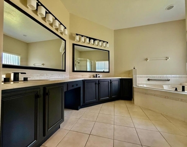 3180 Winding Trail - Photo Thumbnail 24