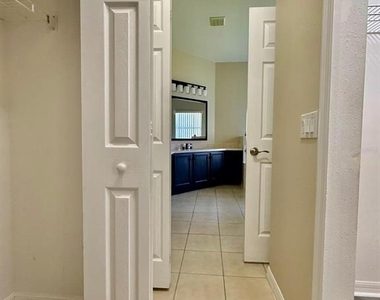 3180 Winding Trail - Photo Thumbnail 29