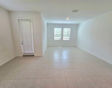 3258 Lapis Lake Drive - Photo Thumbnail 20