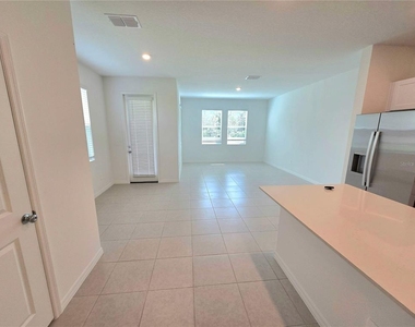 3258 Lapis Lake Drive - Photo Thumbnail 6