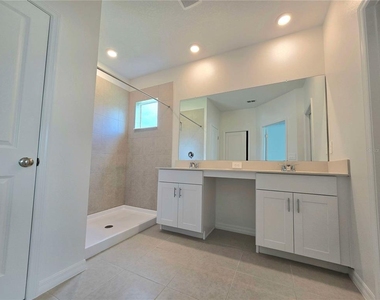 3258 Lapis Lake Drive - Photo Thumbnail 10