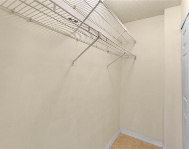 1314 Park Villa Place - Photo Thumbnail 15