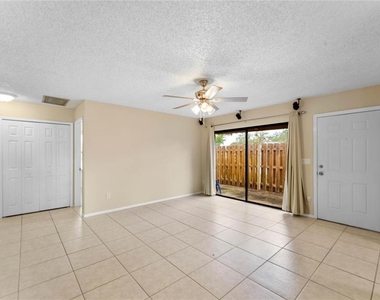 1314 Park Villa Place - Photo Thumbnail 12