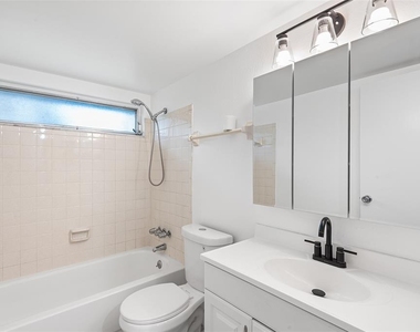 6262 Emerson Avenue S - Photo Thumbnail 10