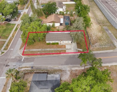 1221 E Court Street - Photo Thumbnail 28