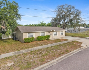 1221 E Court Street - Photo Thumbnail 25