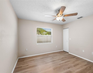 1221 E Court Street - Photo Thumbnail 27