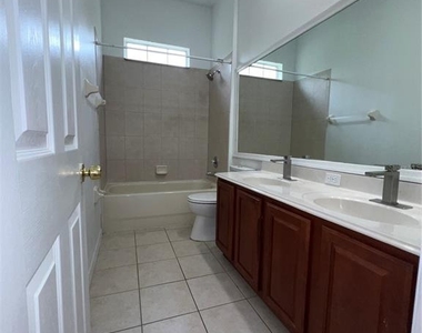 1851 Sand Arbor Circle - Photo Thumbnail 18