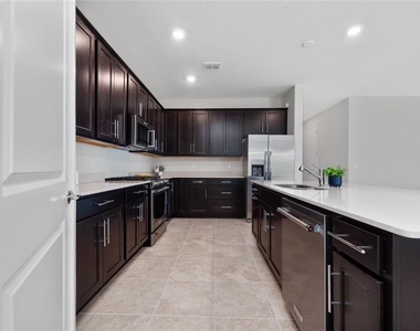13270 Panama Beach Court - Photo Thumbnail 12