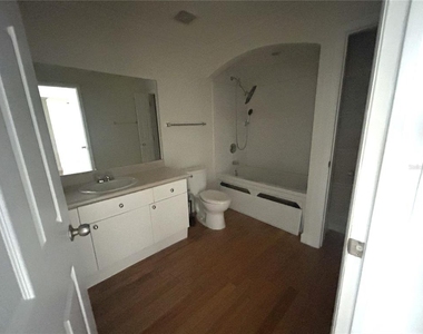 322 E Central Blvd - Photo Thumbnail 12