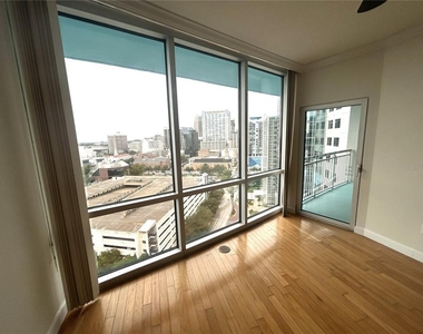 322 E Central Blvd - Photo Thumbnail 6