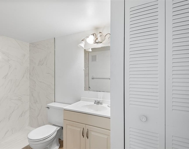 555 62nd Street S - Photo Thumbnail 5