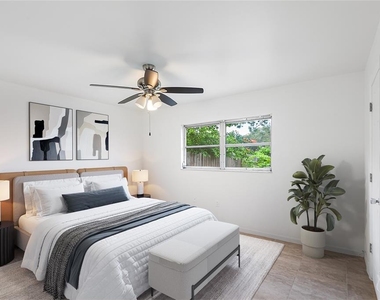 555 62nd Street S - Photo Thumbnail 4