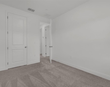 5573 Lemon Orchard Bend - Photo Thumbnail 19
