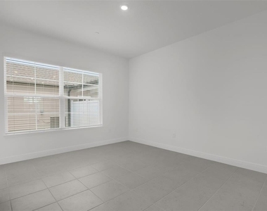 5573 Lemon Orchard Bend - Photo Thumbnail 27