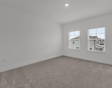 5573 Lemon Orchard Bend - Photo Thumbnail 21