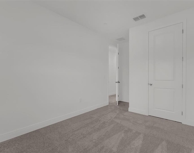 5573 Lemon Orchard Bend - Photo Thumbnail 17