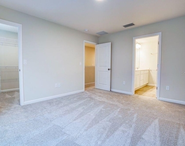 14839 Harvest Street - Photo Thumbnail 7