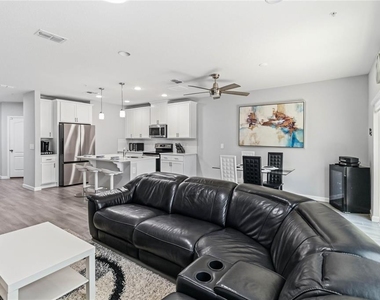385 Cape Honeysuckle Place - Photo Thumbnail 6