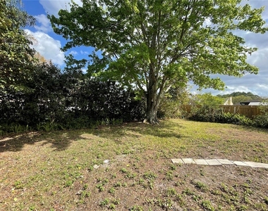 11185 Cypress Leaf Drive - Photo Thumbnail 9