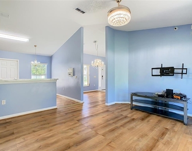 557 Nogales Court - Photo Thumbnail 15