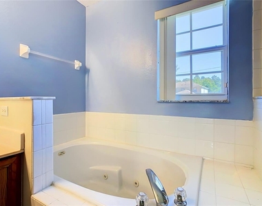 557 Nogales Court - Photo Thumbnail 23