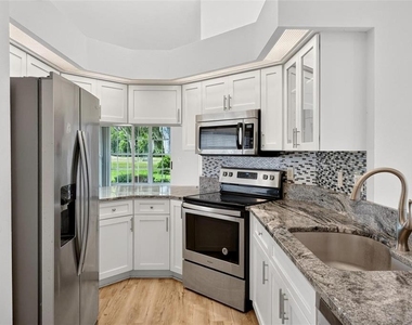 615 Juniper Way - Photo Thumbnail 24