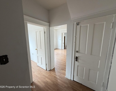 62 S Grant Street - Photo Thumbnail 4