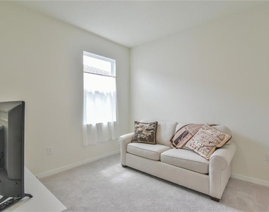 5553 Nw 40th Loop - Photo Thumbnail 16