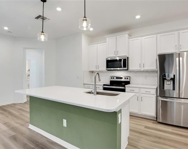 5315 Gavella Cove - Photo Thumbnail 13