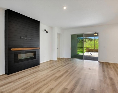 5315 Gavella Cove - Photo Thumbnail 14