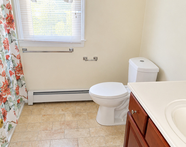 85 Lilac Street - Photo Thumbnail 9